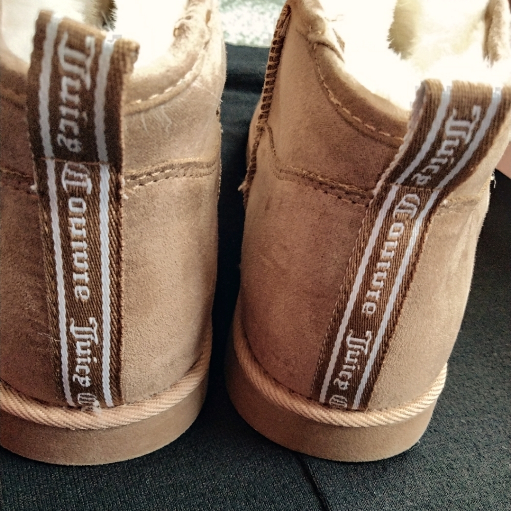 Fur boots